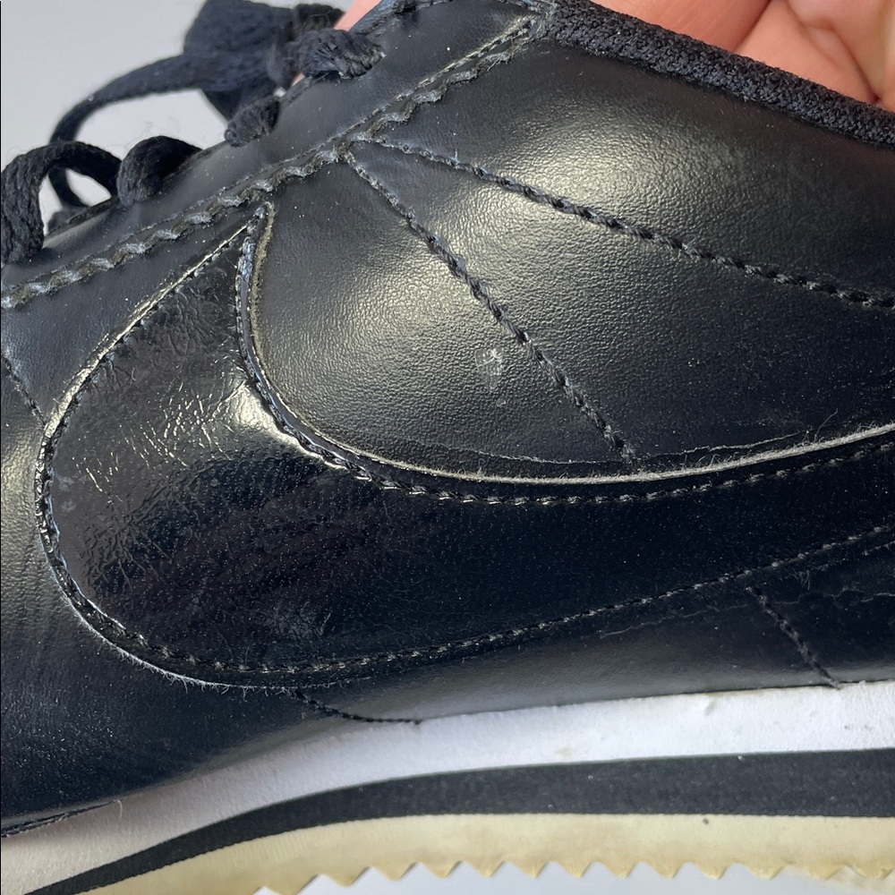 Nike ‘Classic Cortez' Black Leather women’s casual sneakers size 10 - Picture 14 of 16